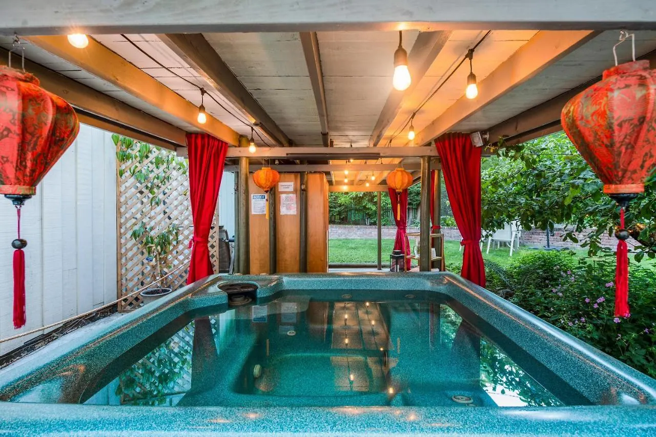 Hedgerow House Bed & Breakfast Ganges