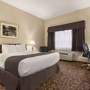 *** Hotel Days By Wyndham East Lakeview Canada